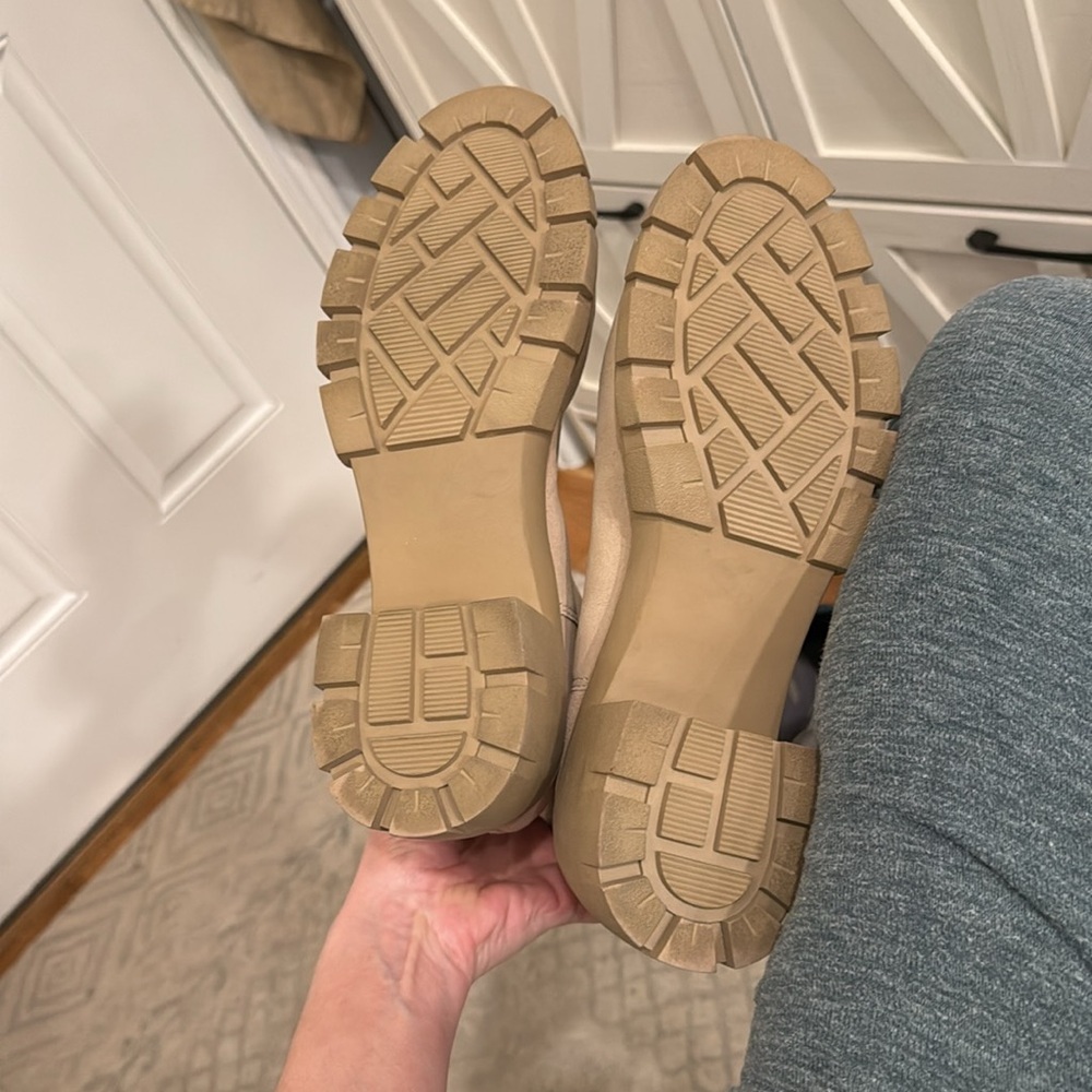 Beige Steve Madden Hayle suede heeled boots - Picture 5 of 5